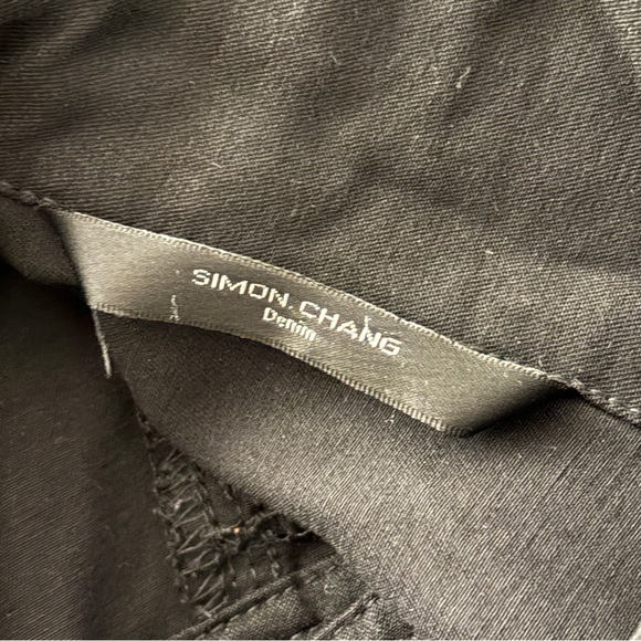 Simon Chang Charcoal Buttoned Light Winchester 4 - Picture 5 of 10